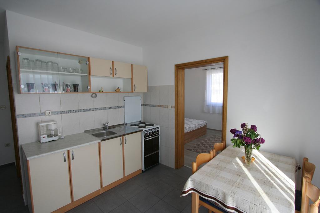 Apartments Mihalic Šilo Εξωτερικό φωτογραφία